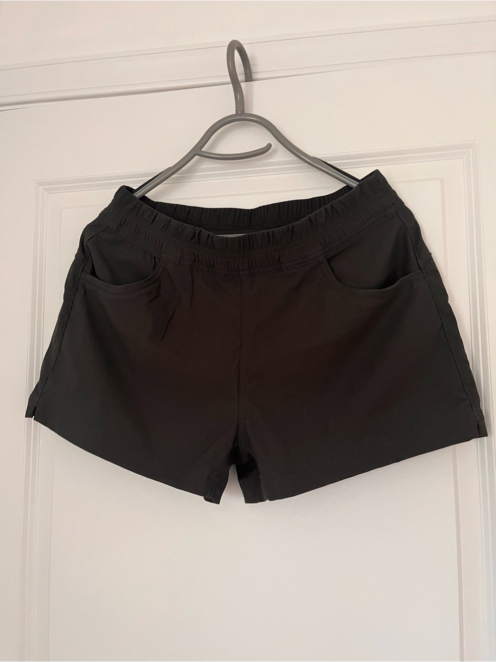 Ladies Dark Grey prAna Shorts - Size 10 and Like New!